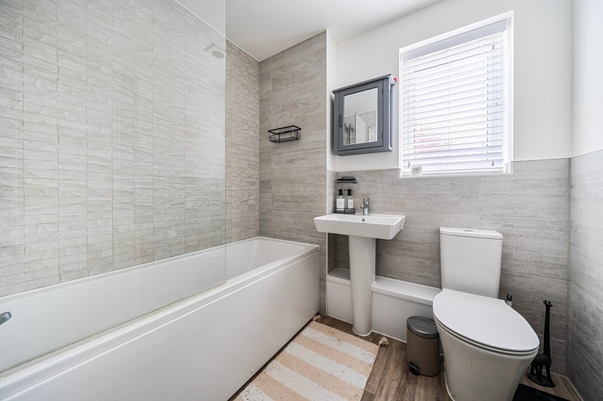 3 bedroom House for Sale Pomona Way, Shefford, Bedfordshire