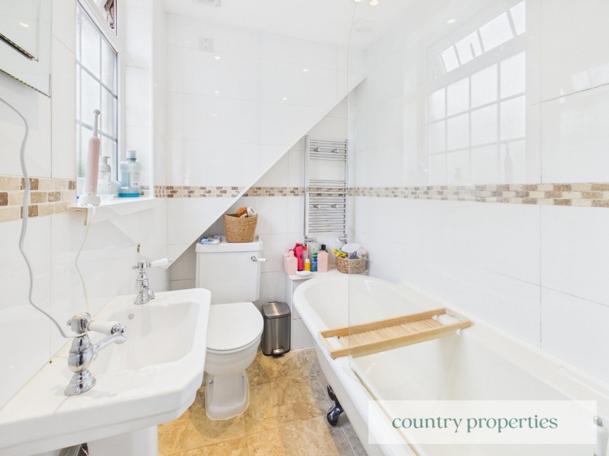 2 bedroom House for Sale Lemsford, Welwyn Garden City, Hertfordshire