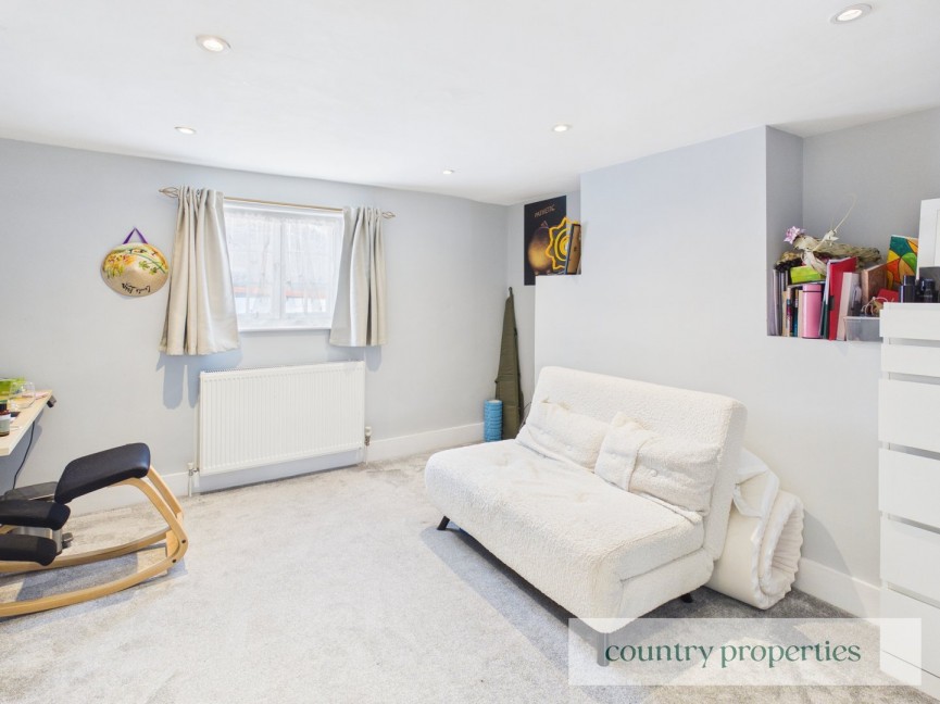 2 bedroom House for Sale Lemsford, Welwyn Garden City, Hertfordshire