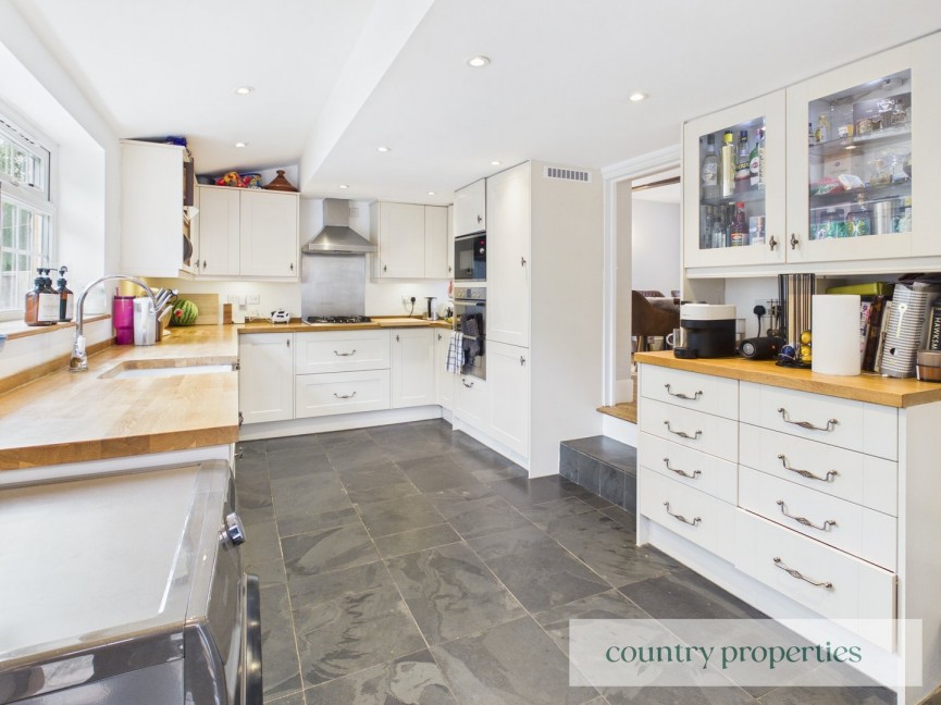 2 bedroom House for Sale Lemsford, Welwyn Garden City, Hertfordshire