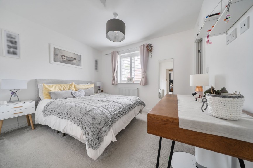 4 bedroom House for Sale Gudgeon Meadow, Arlesey, Bedfordshire