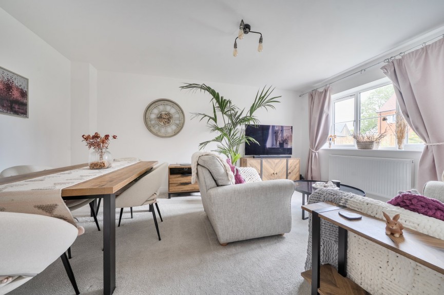 4 bedroom House for Sale Gudgeon Meadow, Arlesey, Bedfordshire