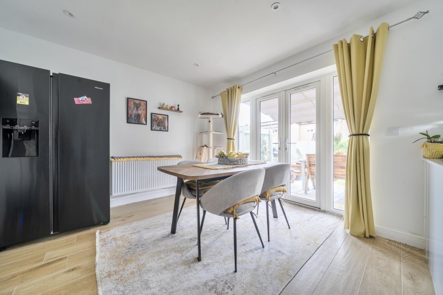 4 bedroom House for Sale Gudgeon Meadow, Arlesey, Bedfordshire