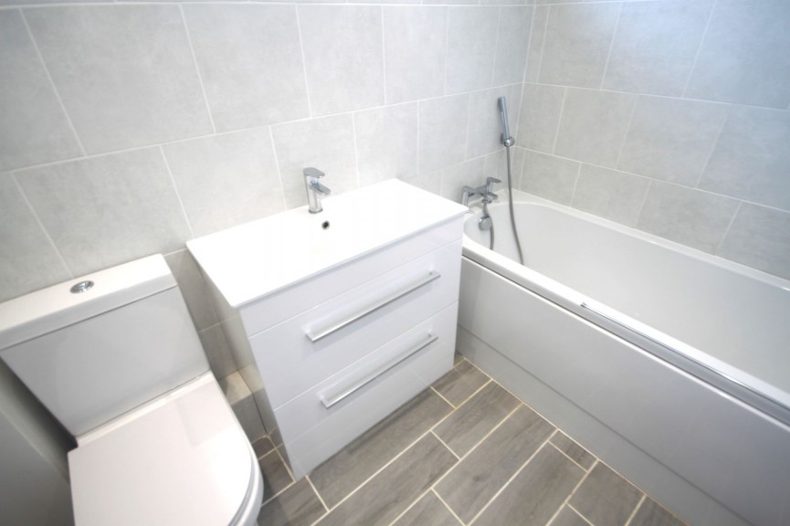3 bedroom House for Letting Palmer Close, Shefford, Bedfordshire