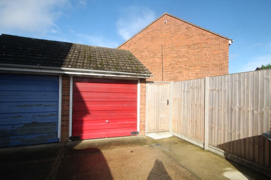 3 bedroom House for Letting Palmer Close, Shefford, Bedfordshire