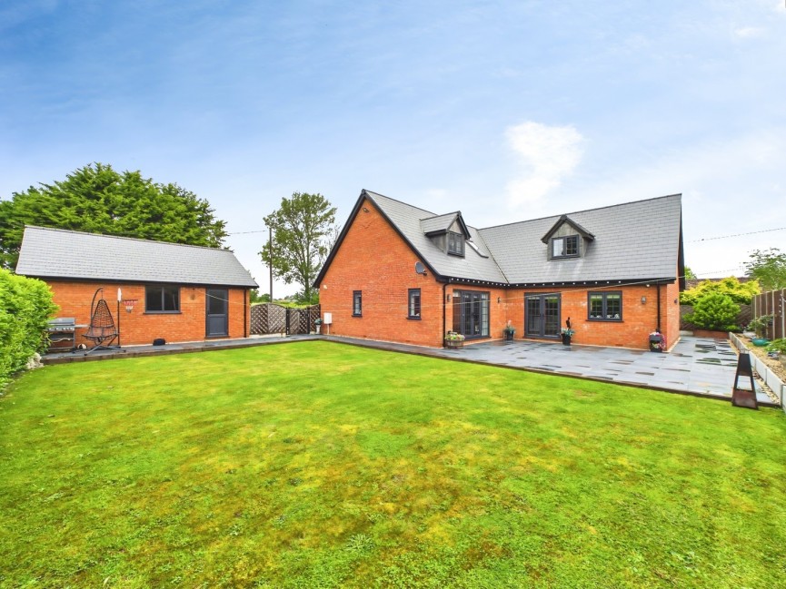 4 bedroom House for Sale Holwell, Hitchin, Hertfordshire