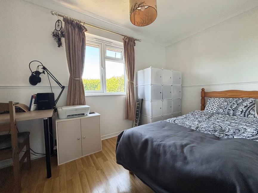 2 bedroom House for Letting Tennyson Avenue, Biggleswade, Bedfordshire