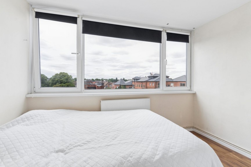 3 bedroom Flat for Sale Queen Street, Hitchin, Hertfordshire
