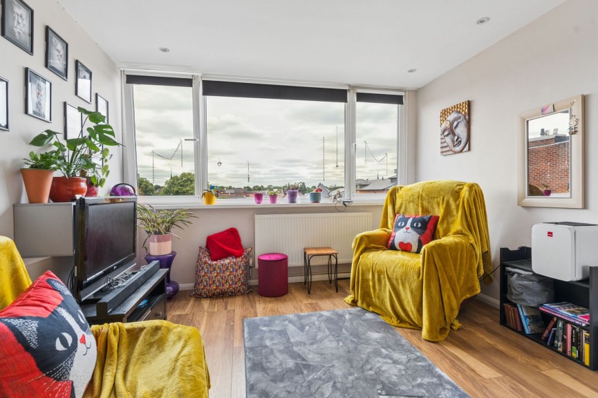 3 bedroom Flat for Sale Queen Street, Hitchin, Hertfordshire