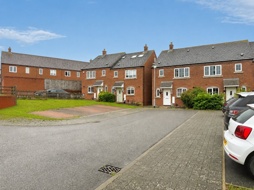 3 bedroom House for Sale Plough Lane, Shefford