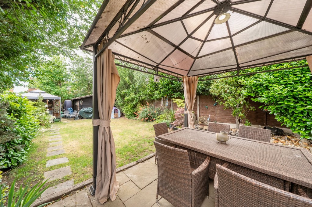 Lucas Way, Shefford, Bedfordshire