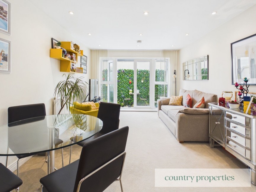2 bedroom Flat for Letting Bessemer Road, Welwyn Garden City, Hertfordshire