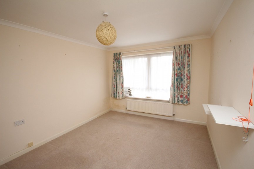 2 bedroom Flat for Sale Norton Road, Letchworth Garden City, Hertfordshire