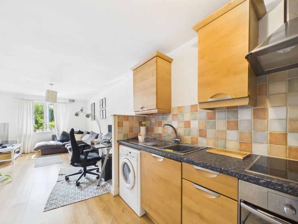 Walsworth Road, Hitchin, Hertfordshire