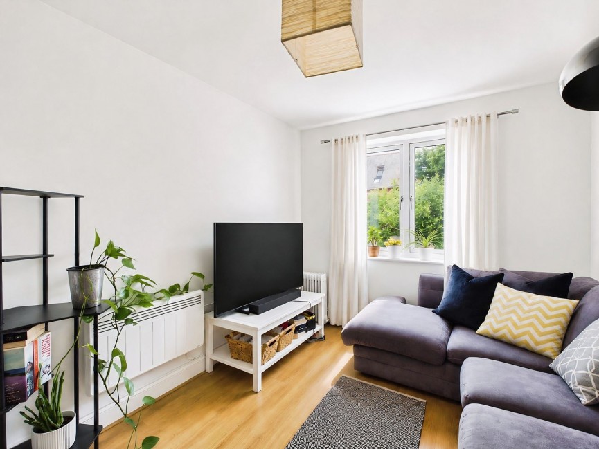1 bedroom Flat for Sale Walsworth Road, Hitchin, Hertfordshire