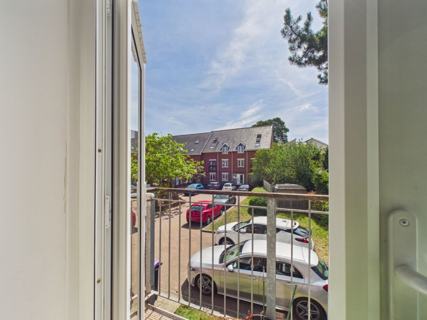 1 bedroom Flat for Sale Walsworth Road, Hitchin, Hertfordshire