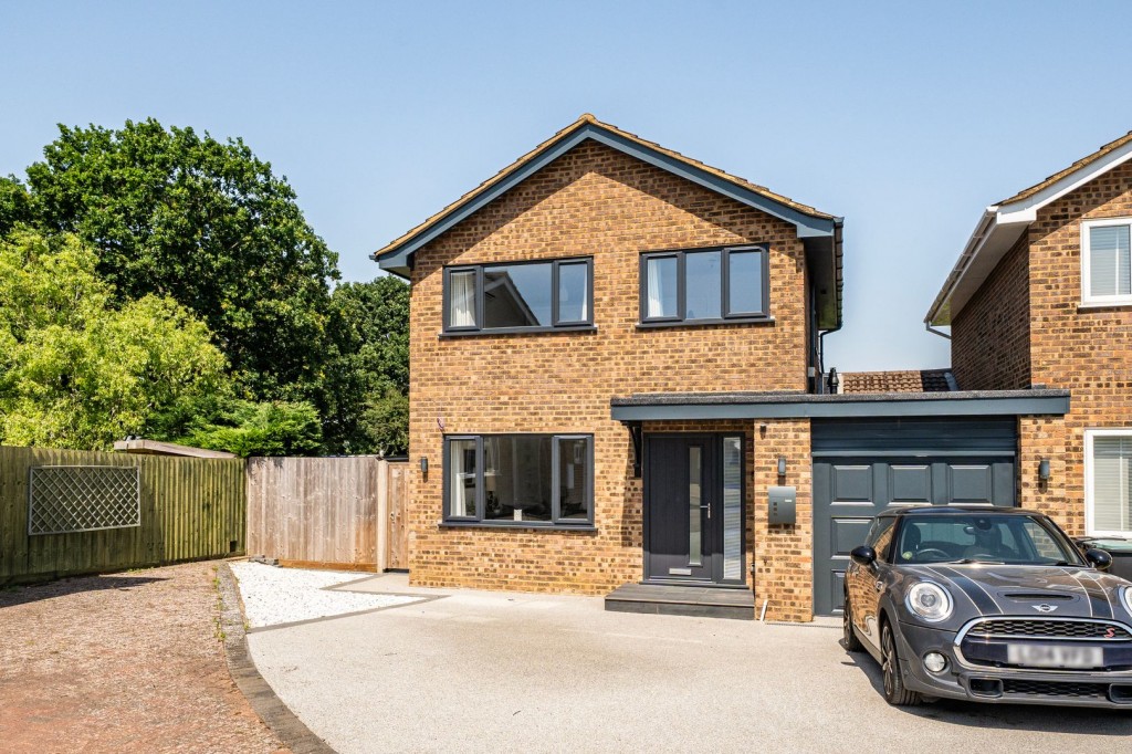 Byron Crescent, Flitwick, Bedfordshire