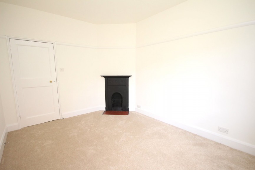 2 bedroom Flat for Sale Sollershott East, Letchworth Garden City, Hertfordshire
