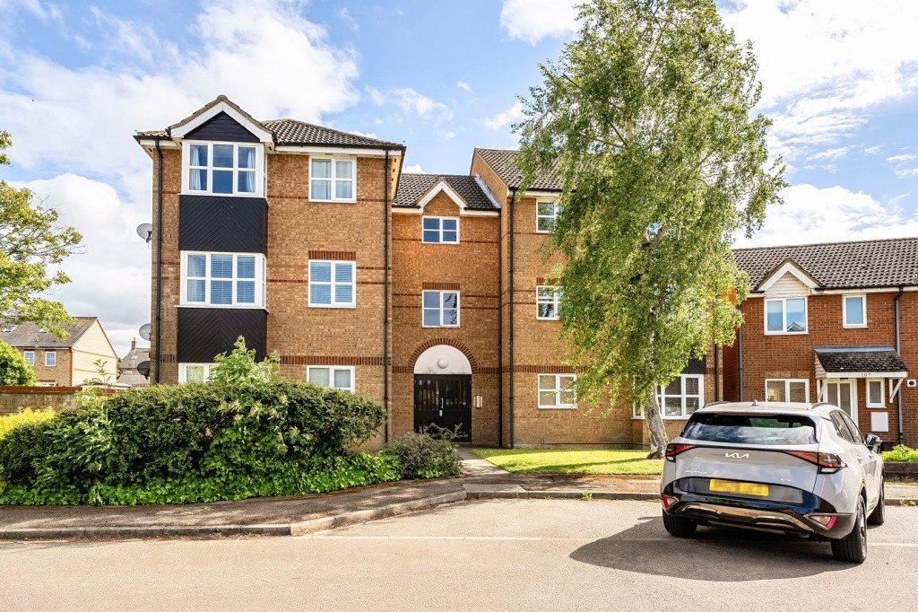 Elgar Drive, Shefford, Bedfordshire
