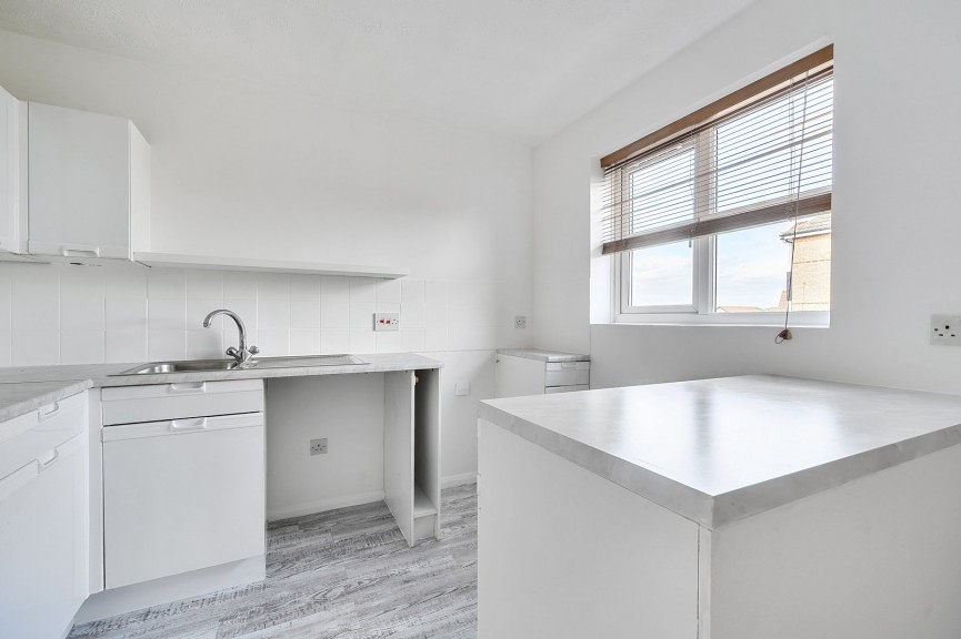 1 bedroom Flat for Sale Elgar Drive, Shefford, Bedfordshire