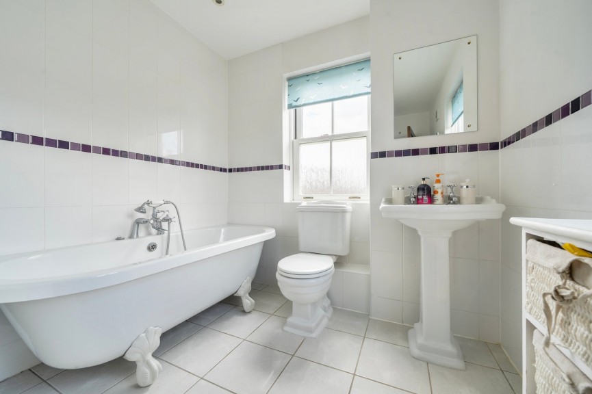 4 bedroom House for Sale Fairfield, Hitchin, Bedfordshire