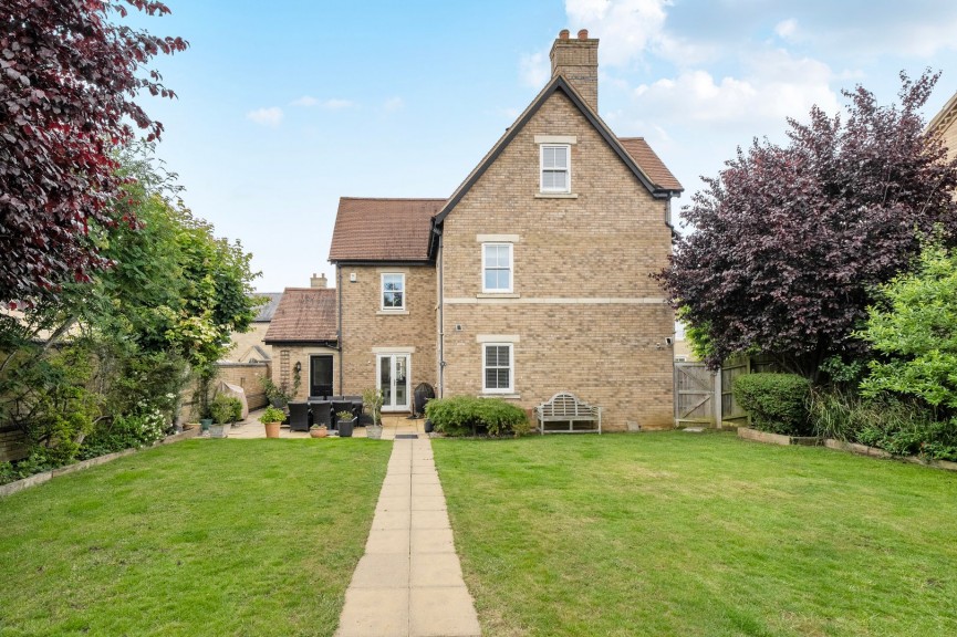 4 bedroom House for Sale Fairfield, Hitchin, Bedfordshire