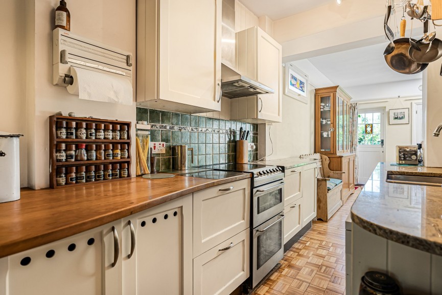 3 bedroom House for Sale Essendon, Hatfield, Hertfordshire
