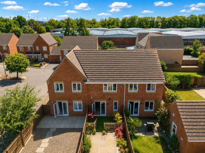 2 bedroom House for Sale Brunel Drive, Biggleswade, Bedfordshire