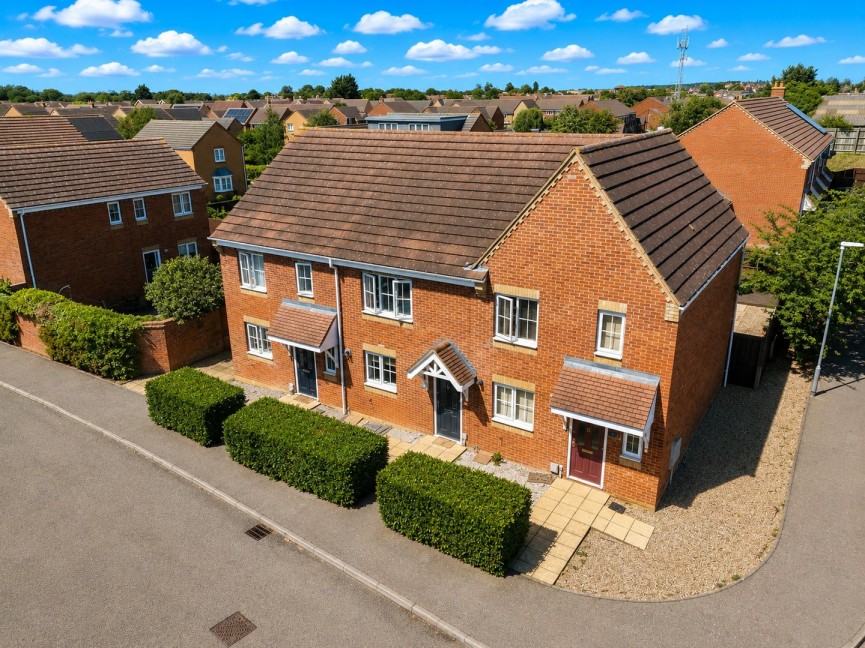 2 bedroom House for Sale Brunel Drive, Biggleswade, Bedfordshire