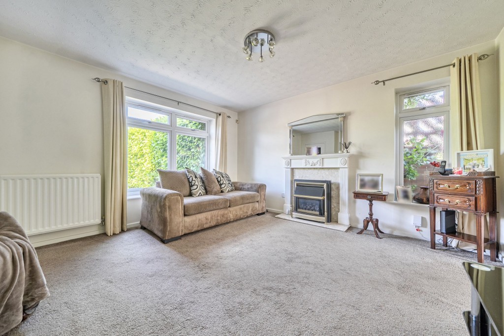Churchill Way, Shefford, Bedfordshire