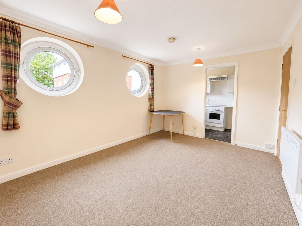 Walsingham Close, Hatfield, Hertfordshire