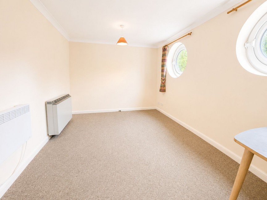 1 bedroom Flat for Sale Walsingham Close, Hatfield, Hertfordshire