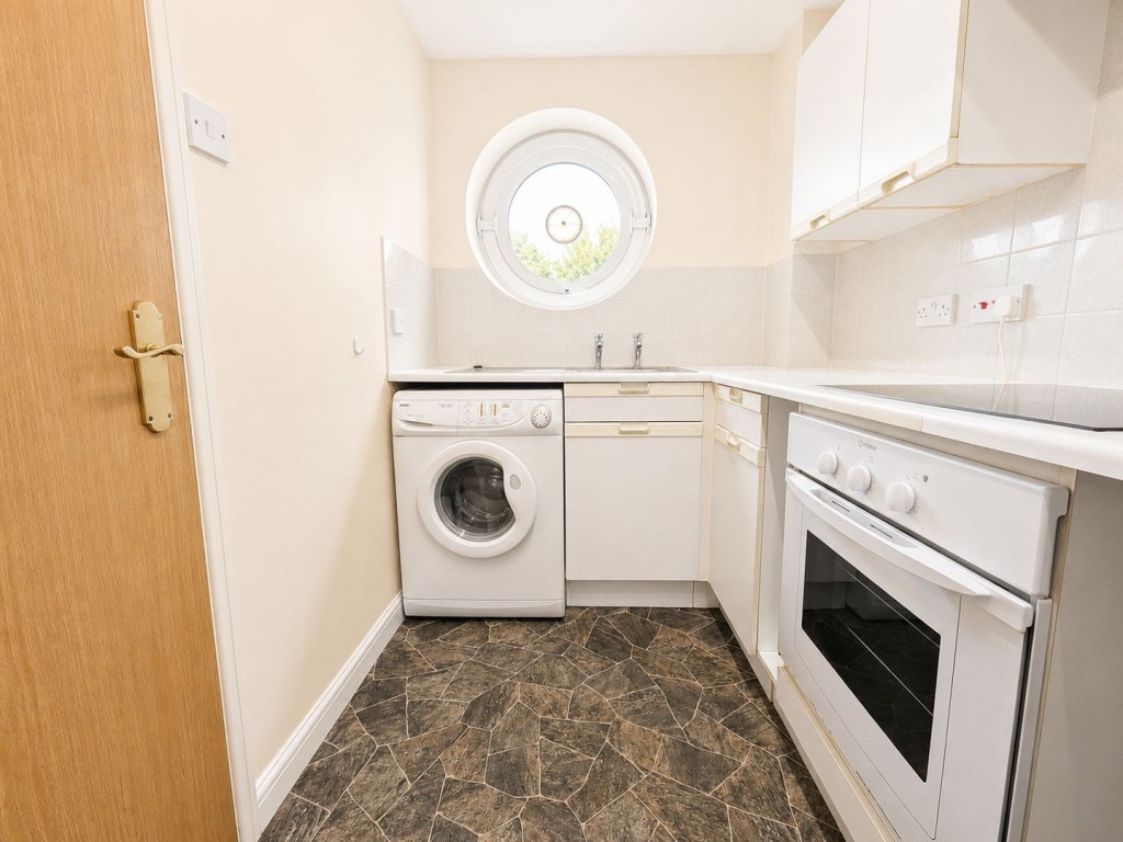 Walsingham Close, Hatfield, Hertfordshire
