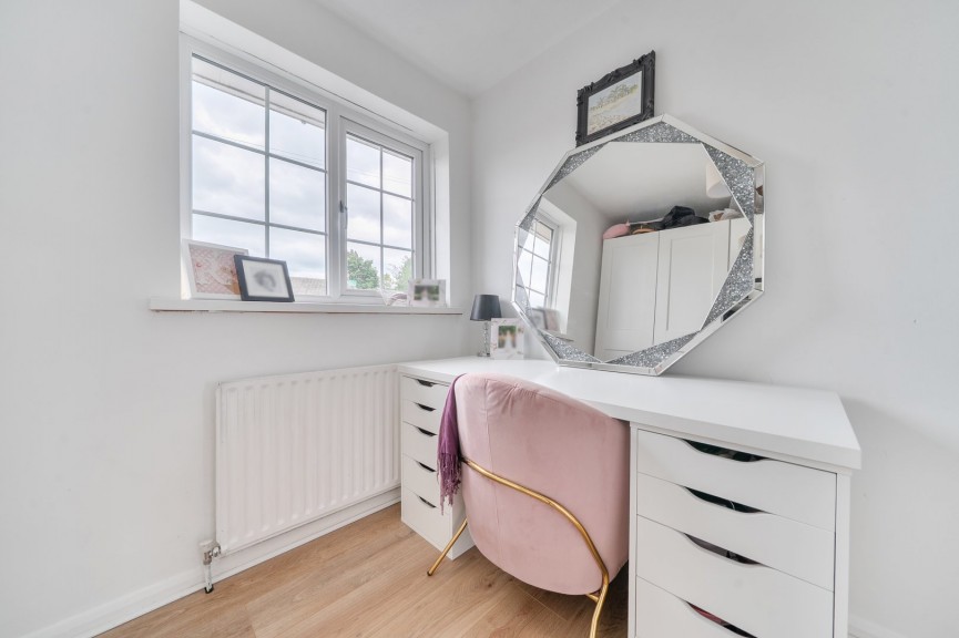 3 bedroom House for Sale Mowbray Crescent, Stotfold, Bedfordshire