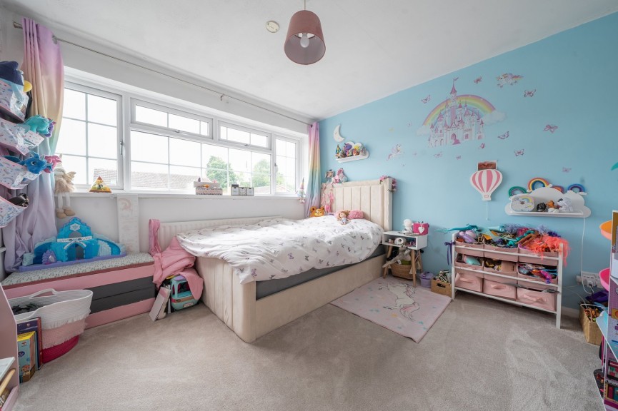3 bedroom House for Sale Mowbray Crescent, Stotfold, Bedfordshire