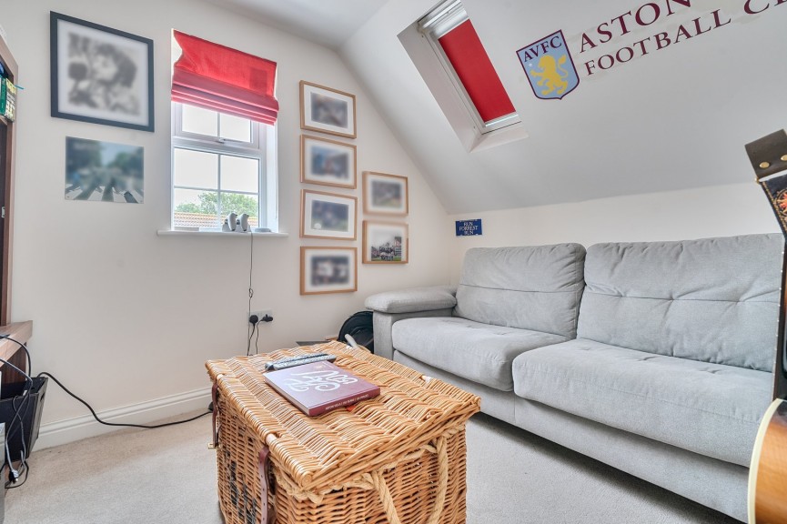 4 bedroom House for Sale Drovers Lane, Stotfold, Bedfordshire