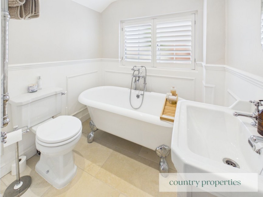 4 bedroom House for Sale Howlands, Welwyn Garden City, Hertfordshire