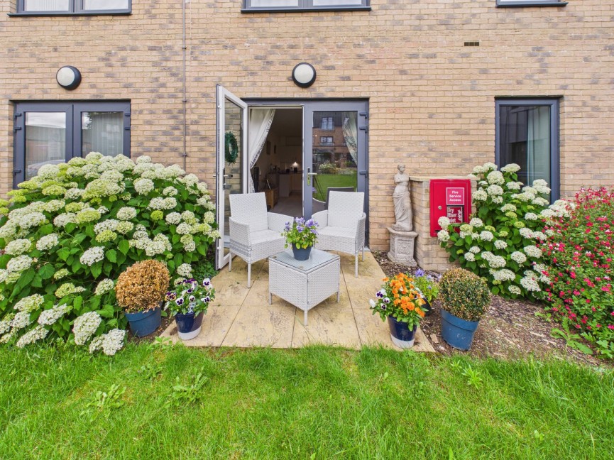1 bedroom Flat for Sale Baldock, Herts