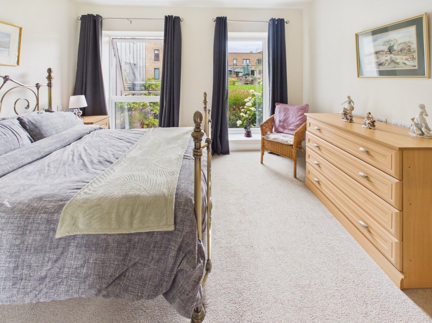 1 bedroom Flat for Sale Baldock, Herts