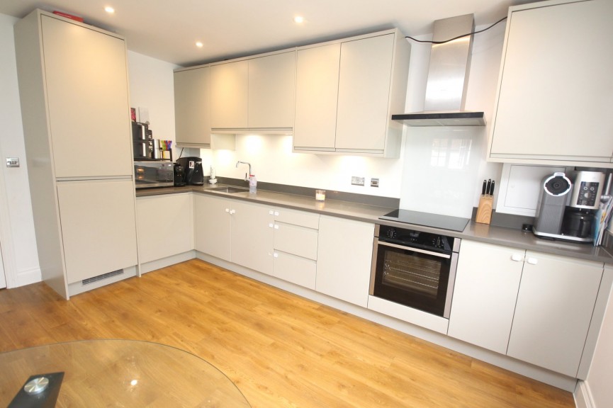 2 bedroom Flat for Sale Norton Way South, Letchworth Garden City, Hertfordshire