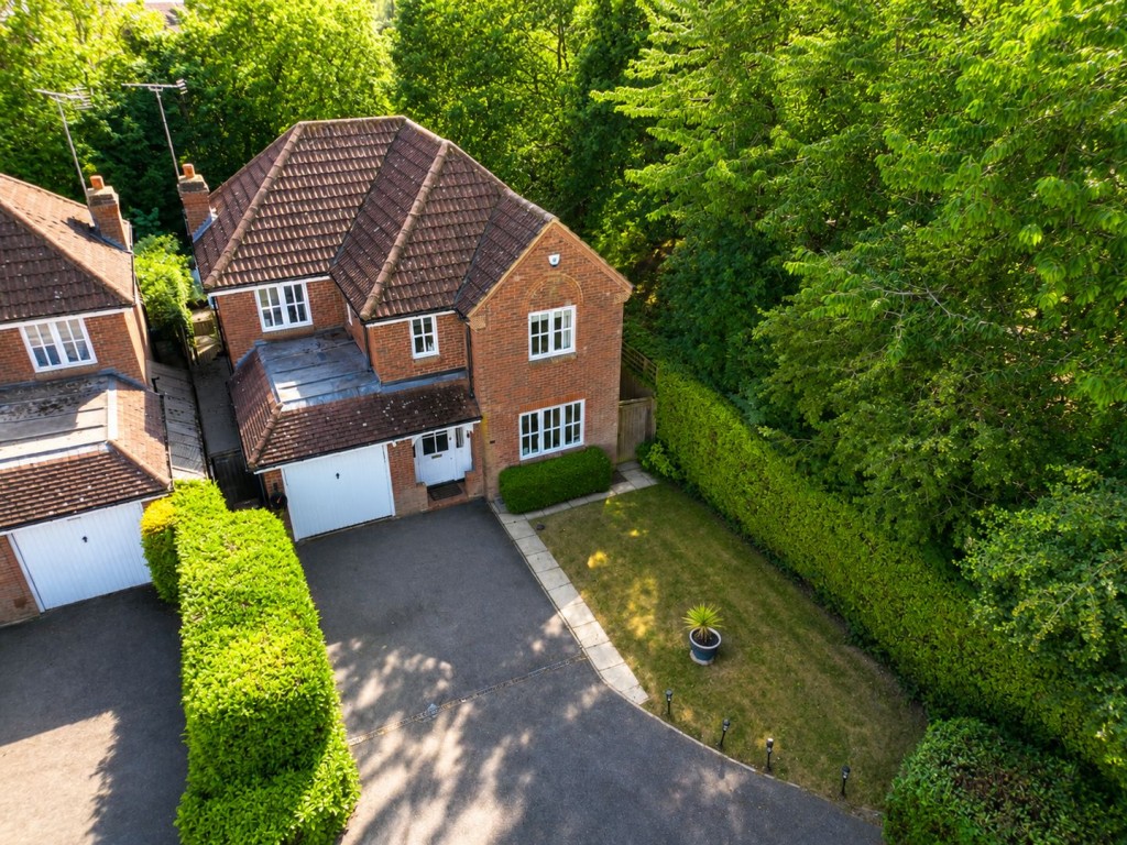 Cedar Walk, Welwyn Garden City, Hertfordshire