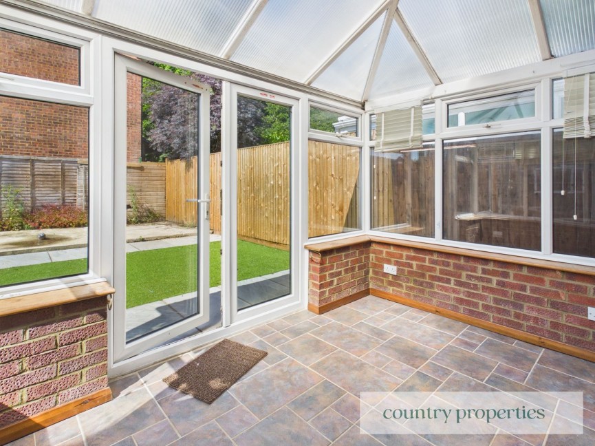 3 bedroom House for Sale Poppyfields, Welwyn Garden City, Hertfordshire