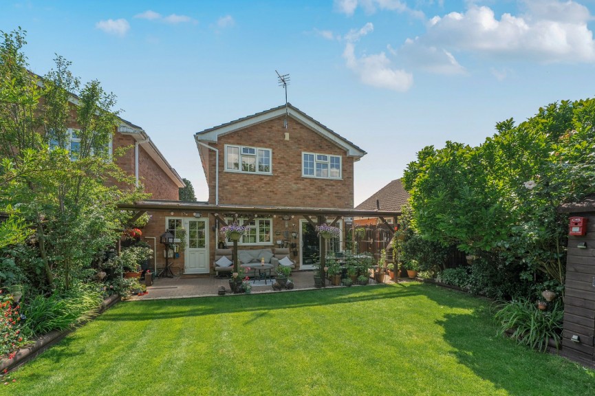 4 bedroom House for Sale Queens Close, Flitwick, Bedfordshire