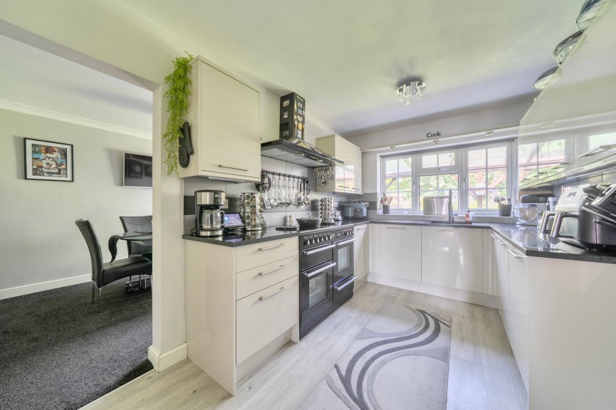 4 bedroom House for Sale Queens Close, Flitwick, Bedfordshire