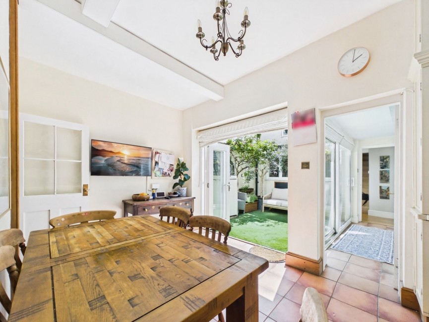 4 bedroom House for Sale Tilehouse Street, Hitchin, Hertfordshire