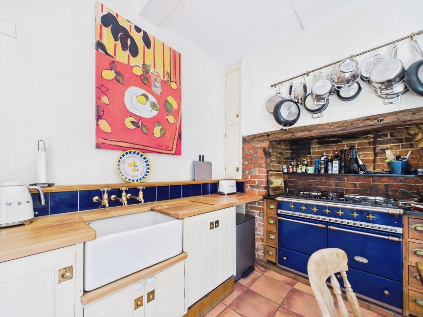 4 bedroom House for Sale Tilehouse Street, Hitchin, Hertfordshire