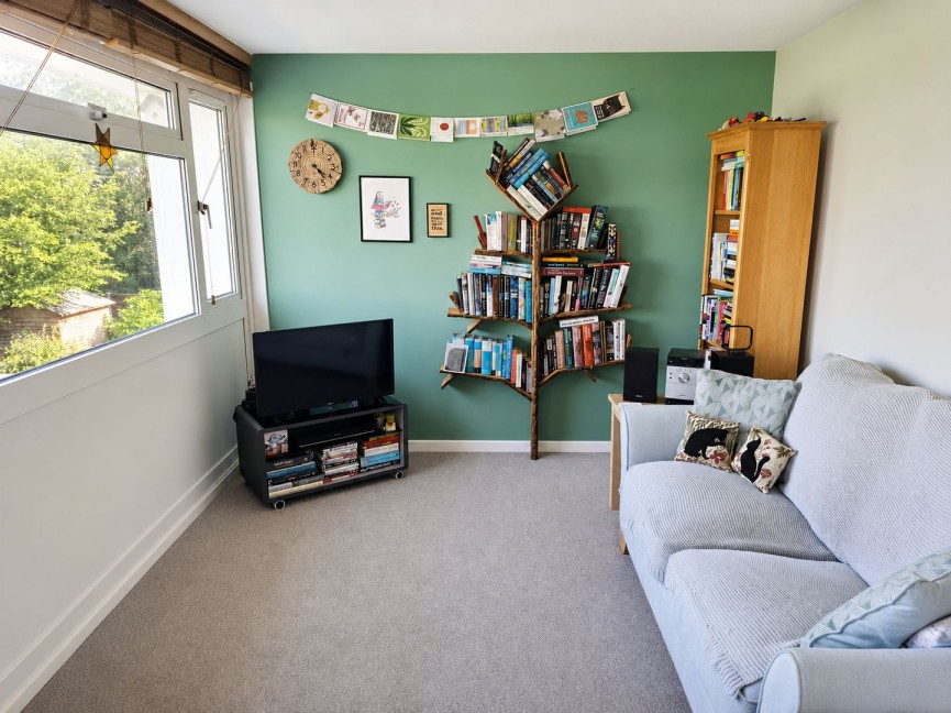 2 bedroom Flat for Sale Hillfield, Hatfield, Hertfordshire