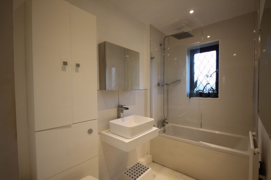 3 bedroom House for Letting Meppershall, Beds