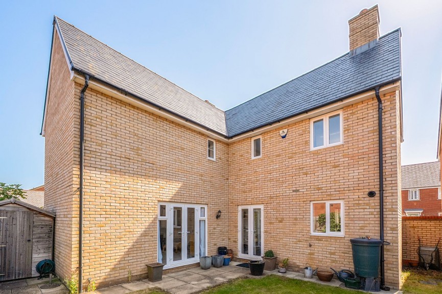 3 bedroom House for Sale Grange Drive, Stotfold, Bedfordshire