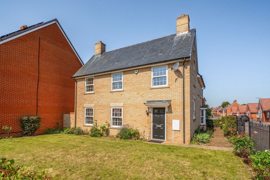 3 bedroom House for Sale Grange Drive, Stotfold, Bedfordshire
